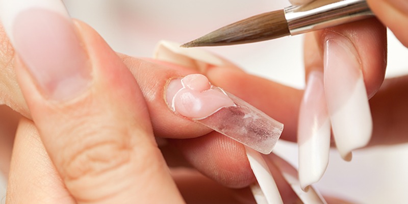 Acrylic Nails: The Art of Durable Beauty